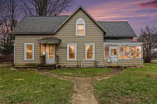 210 W Bennett St, Three Rivers, MI 49093 - Photo 1