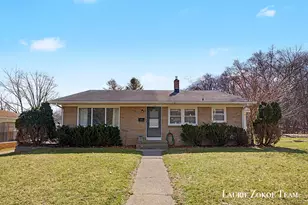 1458 10th St NW, Grand Rapids, MI 49504 - Photo 1