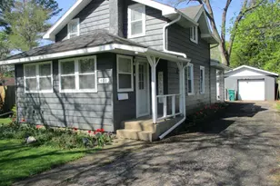 408 North Lakeview Ave, Sturgis, MI 49091 - Photo 1