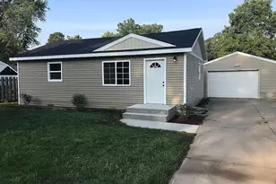 5647 Averill Ave SW, Grand Rapids, MI 49548 - Photo 1