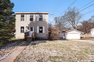 2271 McCracken St, Muskegon, MI 49441 - Photo 1