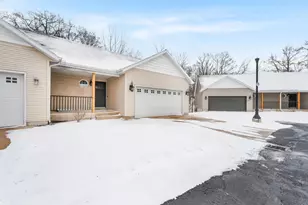 706 Tioga Park Dr, Big Rapids, MI 49307 - Photo 1