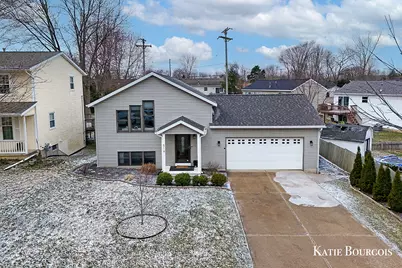 519 Macomb Avenue NW, Grand Rapids, MI 49534 - Photo 1