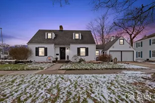 2101 Houseman Ave NE, Grand Rapids, MI 49505 - Photo 1