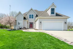 4772 Lauren Ln, Saint Joseph, MI 49085 - Photo 1