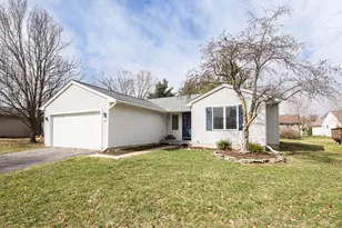 396 Berkshire Dr, Saline, MI 48176 - Photo 1