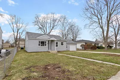 515 NW Ferndale Avenue NW, Walker, MI 49534 - Photo 1