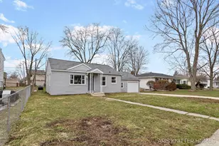 515 NW Ferndale Ave NW, Walker, MI 49534 - Photo 1