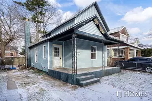 1967 Francis Ave SE, Grand Rapids, MI 49507 - Photo 1