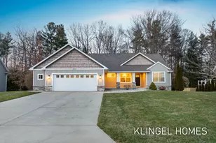 16831 Watersedge Dr, Grand Haven, MI 49417 - Photo 1