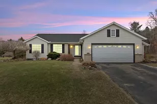 6256 Thornapple Valley Dr, Hastings, MI 49058 - Photo 1