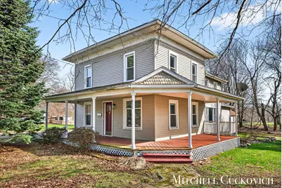 832 E Michigan Avenue, Marshall, MI 49068 - Photo 1
