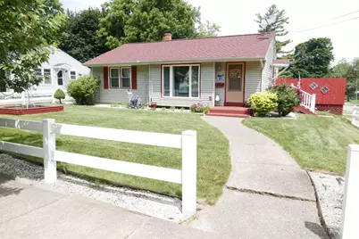 1819 Homecrest Avenue, Kalamazoo, MI 49001 - Photo 1