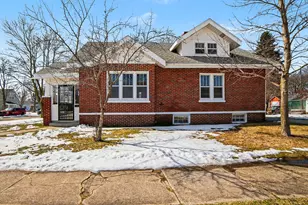 409 E Foster St, Ludington, MI 49431 - Photo 1