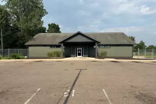 2233 N Burdick St, Kalamazoo, MI 49007 - Photo 1