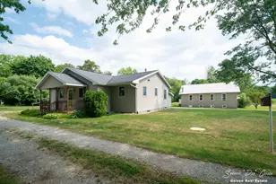 7961 W Sidney Rd, Greenville, MI 48838 - Photo 1