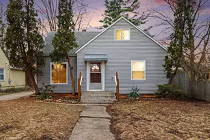 833 Grant St, Big Rapids, MI 49307 - Photo 1