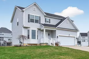 820 Tanglewood Dr, Jackson, MI 49203 - Photo 1