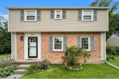 2611 Colrain Drive, Waterford, MI 48328 - Photo 1