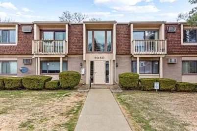 7050 Villa Drive #5, Waterford, MI 48327 - Photo 1