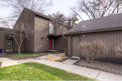 19 Westbury Court, Ann Arbor, MI 48105 - Photo 1