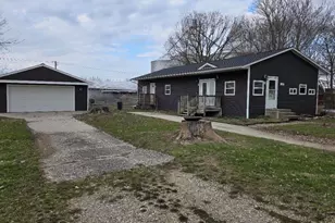 270 Washington St, Sunfield, MI 48890 - Photo 1