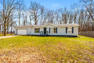 6818 E T Ave, Vicksburg, MI 49097 - Photo 1