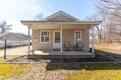 163 S York Street, Belding, MI 48809 - Photo 1