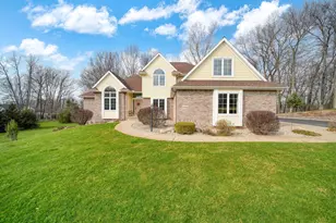 4830 Stonewood Dr, Jackson, MI 49201 - Photo 1