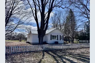 315 E Slosson Avenue, Reed City, MI 49677 - Photo 1