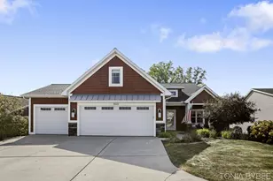5565 Albright Ave SW, Grandville, MI 49418 - Photo 1