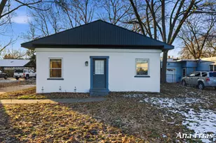 3755 Jefferson Ave SE, Wyoming, MI 49548 - Photo 1