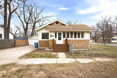 16 E Cleveland Avenue, Muskegon, MI 49444 - Photo 1