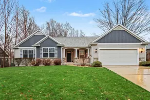 1070 Hawkins Ct, Kalamazoo, MI 49009 - Photo 1
