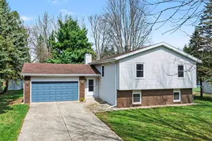 17294 Mackinaw Rd, Three Rivers, MI 49093 - Photo 1