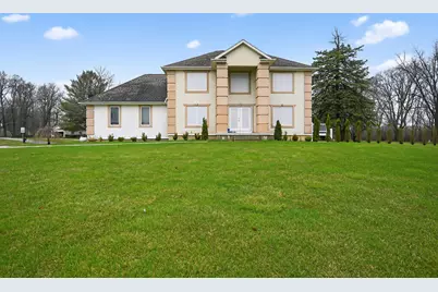 5012 Forest Side Drive, Flint, MI 48532 - Photo 1
