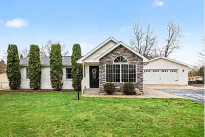 524 S Rosewood, Jackson, MI 49201 - Photo 1