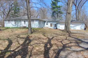 31646 Wells St, Dowagiac, MI 49047 - Photo 1