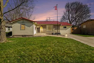 96 Central Park Dr, Coldwater, MI 49036 - Photo 1