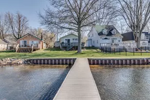2001 Fern Beach, Battle Creek, MI 49014 - Photo 1