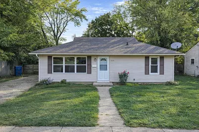 2211 Roseland Avenue, Kalamazoo, MI 49001 - Photo 1