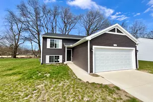 5147 Lk Pines Ct, Vicksburg, MI 49097 - Photo 1