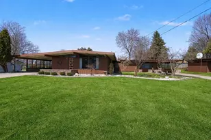 600 Browning Ave, Manistee, MI 49660 - Photo 1