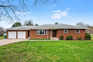 2431 Lilac Ave, Niles, MI 49120 - Photo 1