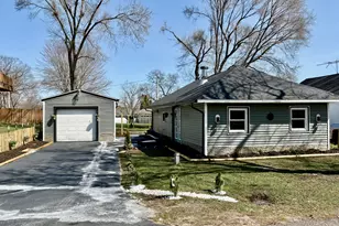 460 Hazel Ct, Muskegon, MI 49442 - Photo 1