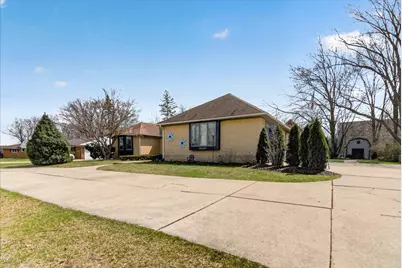 38609 Jahn Street, Livonia, MI 48152 - Photo 1
