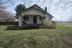 1091 N Benton Center Rd, Benton Harbor, MI 49022 - Photo 1