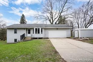 103 W Union St, Greenville, MI 48838 - Photo 1