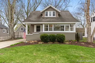 638 E Central Avenue, Zeeland, MI 49464 - Photo 1