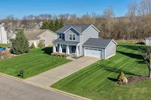 744 Pemberton Ln, Jackson, MI 49203 - Photo 1